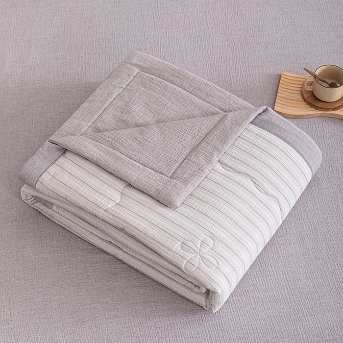 91家纺网 家纺一手货源 找家纺 吾诺 2025 全棉色织泡泡棉双层纱夏被大豆夏被全棉夏被四件套被子被芯 浅灰条