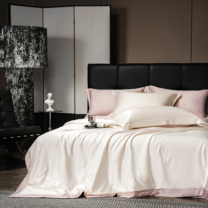 91家纺网 家纺一手货源 找家纺 （总）丽卡家纺 2025新款凉爽鸭天丝夏被四件套