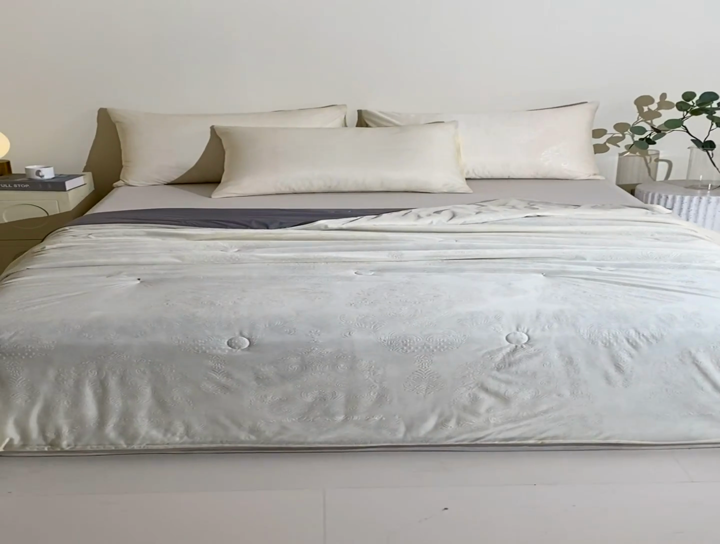 91家纺网 家纺一手货源 找家纺 品乐家纺 2025新款凉感A类可水洗抗菌冰冰被夏被夏凉被空调被被子被芯 冰冰被米纹+灰