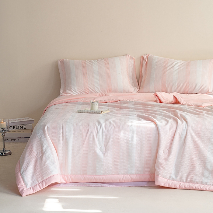 91家纺网 家纺一手货源 找家纺  吾诺 2025 棋盘格立体提花大豆夏被子被芯夏凉被空调被 长条格-粉