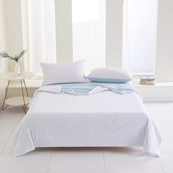 91家纺网 家纺一手货源 找家纺 吾诺 2025 锦氨凉感夏被双感被大豆夏被子被芯凉感丝夏被瓜瓜被 米白-浅兰