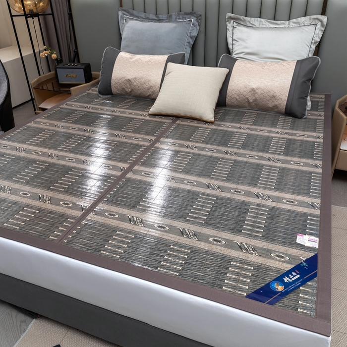 91家纺网 家纺一手货源 找家纺 苏迪凉席竹席2025新款竹席凉席冰丝席碳化双面印花藤草席 步步高升-灰