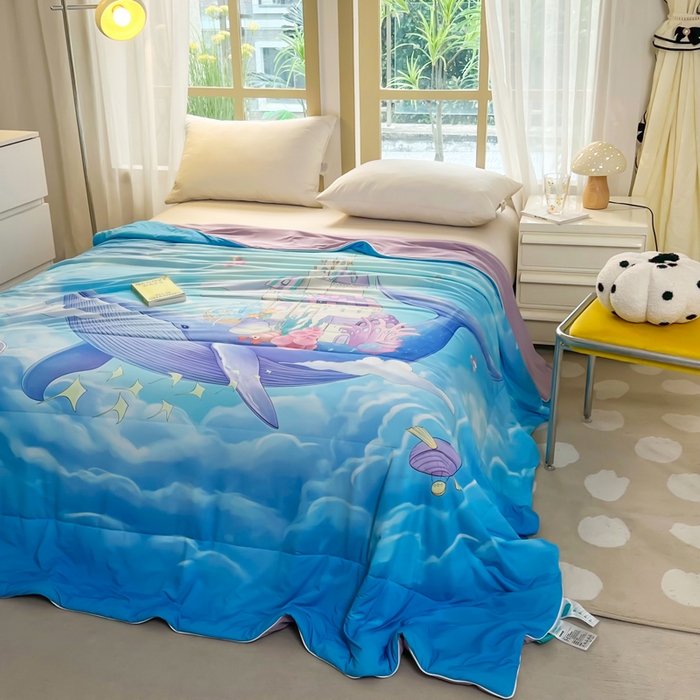 91家纺网 家纺一手货源 找家纺 大世界被王 2025年新款大版印花卡通凉感丝夏被 海底萌宠-兰