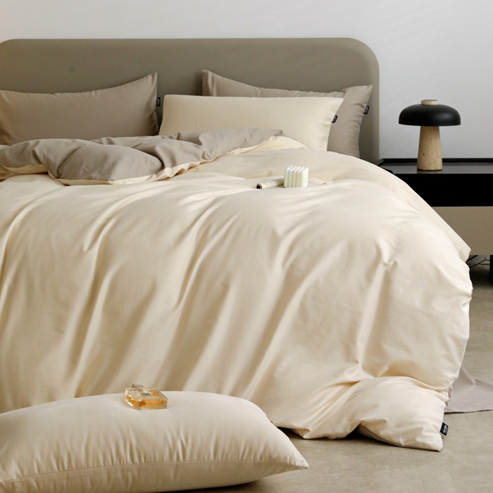 91家纺网 家纺一手货源 找家纺 2025年纯色双拼60支纯棉被套 奶白+岩石灰