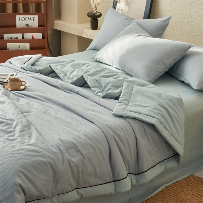 91家纺网 家纺一手货源 找家纺 2025新款新款A类纯棉双层纱大豆夏被四件套全棉空调被 天蓝色