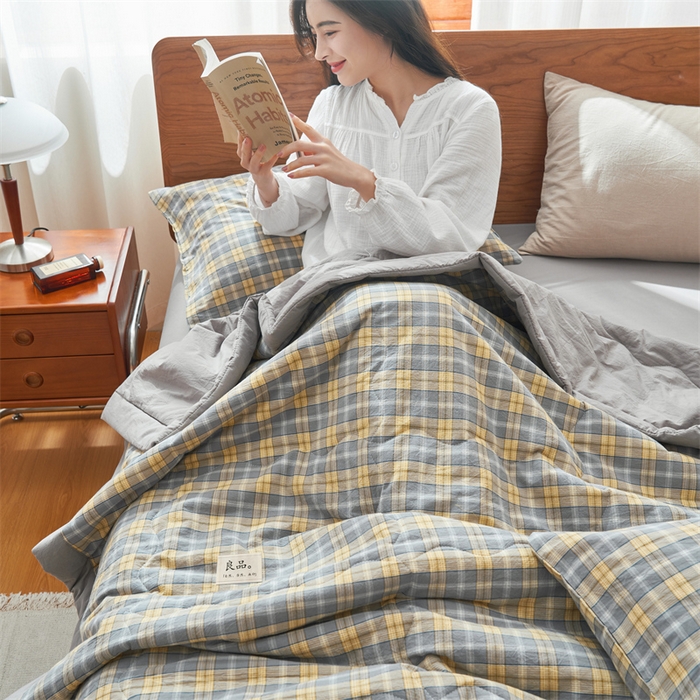 91家纺网 家纺一手货源 找家纺 2025新款A类纯棉水洗棉色织棉花夏被四件套全棉空调被夏凉被 马丁-灰