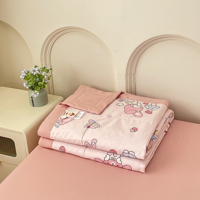 91家纺网 家纺一手货源 找家纺 宜家坊 2025新款全棉夏被碎花卡通小清新简约纯棉夏凉被夏被四件套三件套 美乐乐蒂