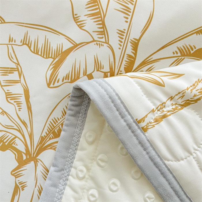 91家纺网 家纺一手货源 找家纺 雯豆2025夏季新品冰丝碳光凉席+凉感丝印花夏被四件套卡通小清新绑带席子四件套 冰丝夏被四件套-千枝叶