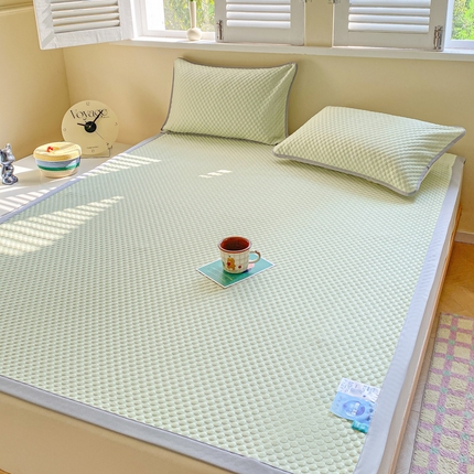 91家纺网 家纺一手货源 找家纺 （总）缦卡琳家纺 2025新款按摩豆豆凉席三件套