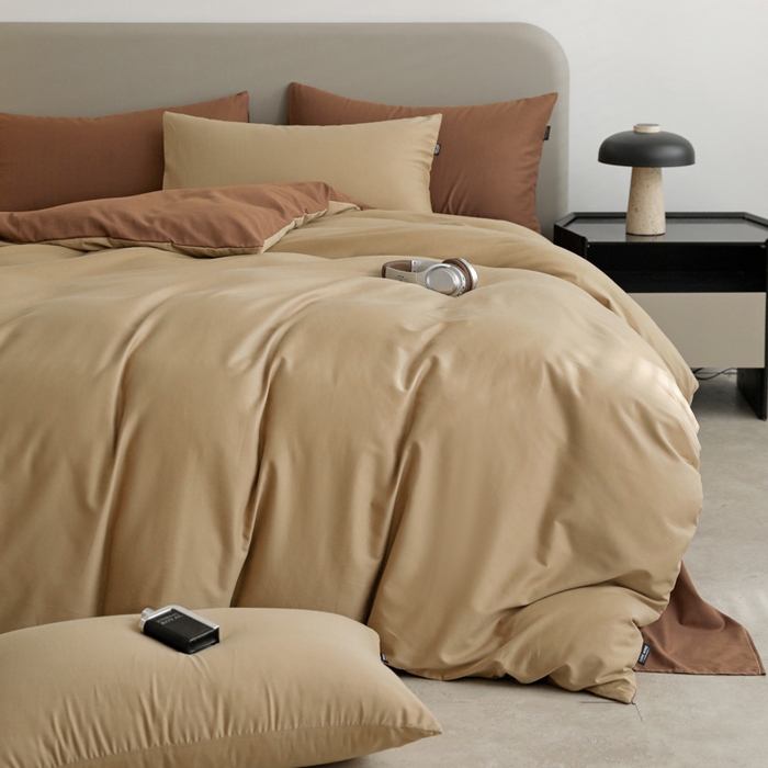 91家纺网 家纺一手货源 找家纺 2025年纯色双拼60支纯棉被套 卡其+亚麻咖