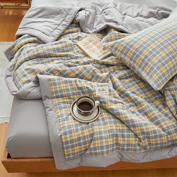 91家纺网 家纺一手货源 找家纺 2025新款A类纯棉水洗棉色织棉花夏被四件套全棉空调被夏凉被 马丁-灰