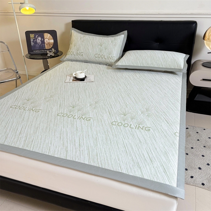 91家纺网 家纺一手货源 找家纺 雯豆2025中分子PE凉感冰丝凉席三件套平铺绑带款席子 银杏叶PE席-绿-1