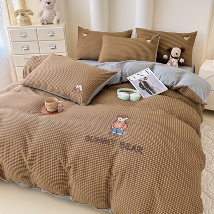 91家纺网 家纺一手货源 找家纺 （总）KA家纺 春夏新款色织水洗棉绣花四件套