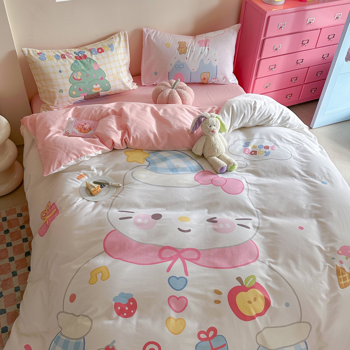 91家纺网 家纺一手货源 找家纺 美乐迪家纺 2025新款大版全棉四件套 派对小猫