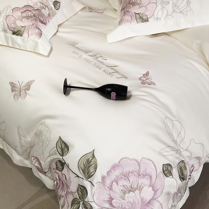 91家纺网 家纺一手货源 找家纺 2025新款全棉50s绣花刺绣款四件套 花拾-白