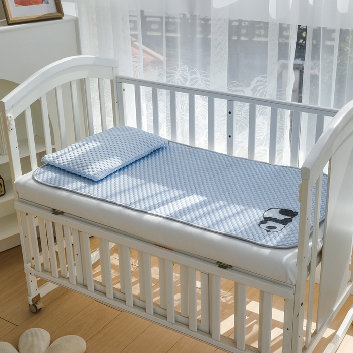 91家纺网 家纺一手货源 找家纺 宅部落 2025新款凉感豆豆儿童卡通凉席 大熊猫-深蓝