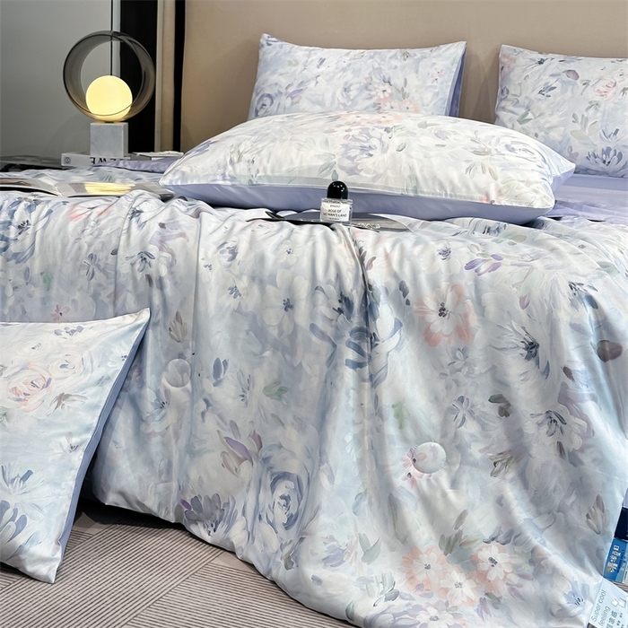 91家纺网 家纺一手货源 找家纺 笙意家纺  2025新款水洗真丝数码印花暗盒款夏被 玫丽盛宴