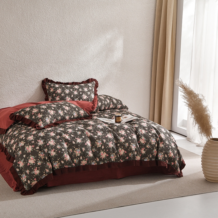 91家纺网 家纺一手货源 找家纺 2025新款A类纯棉双层纱皱皱纱花边四件套（复古风） 暗香疏影-酒红色