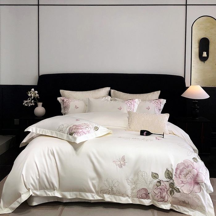 91家纺网 家纺一手货源 找家纺 2025新款全棉50s绣花刺绣款四件套 花拾-白