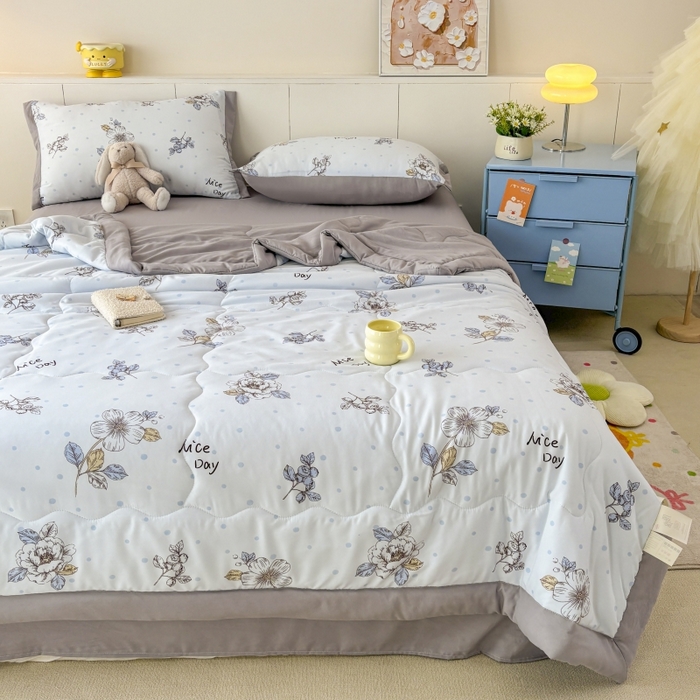 91家纺网 家纺一手货源 找家纺 梦舒羽2025新款小清新系列水洗棉夏被 幸运波点