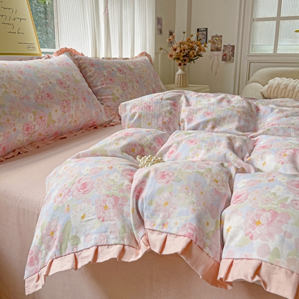 91家纺网 家纺一手货源 找家纺 忆生活家纺 2025新款全棉韩版双层纱花边款四件套 国色芳华-粉