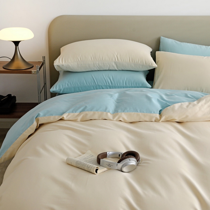 91家纺网 家纺一手货源 找家纺 2025年纯色双拼60支纯棉被套 奶白+婴儿蓝