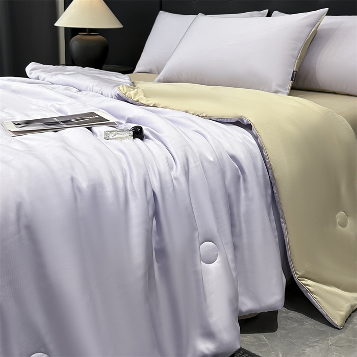 91家纺网 家纺一手货源 找家纺 金鹰 2025新款A类莱赛尔50天丝拼色空调被大豆夏被四件套 优雅紫