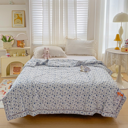 91家纺网 家纺一手货源 找家纺 （总）莎臣豹 2025新款小清新水洗棉花边夏被