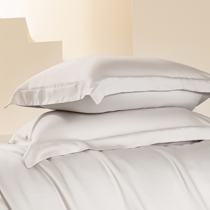 91家纺网 家纺一手货源 找家纺 涵宸家纺  2025新款天丝-天丝棉-纯色单枕套-场景2 枕套-太空灰