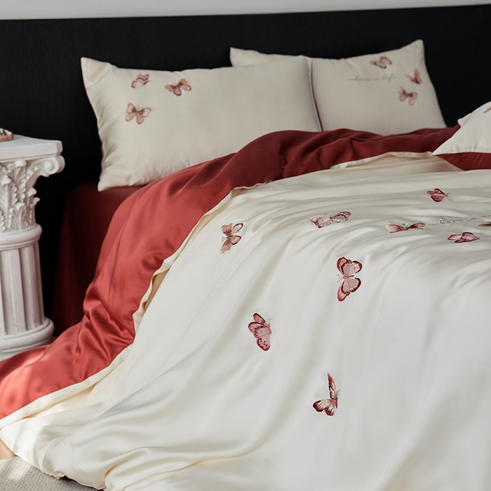 91家纺网 家纺一手货源 找家纺 安莱生活 2025兰精进口60S天丝绣花四件套（红色系列） 绮梦红蝶