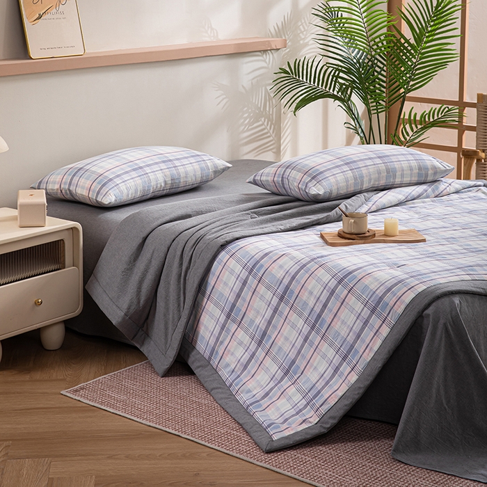 91家纺网 家纺一手货源 找家纺 吾诺 2025 全棉色织水洗棉夏被大豆夏被四件套被子被芯空调被夏凉被 兰粉格