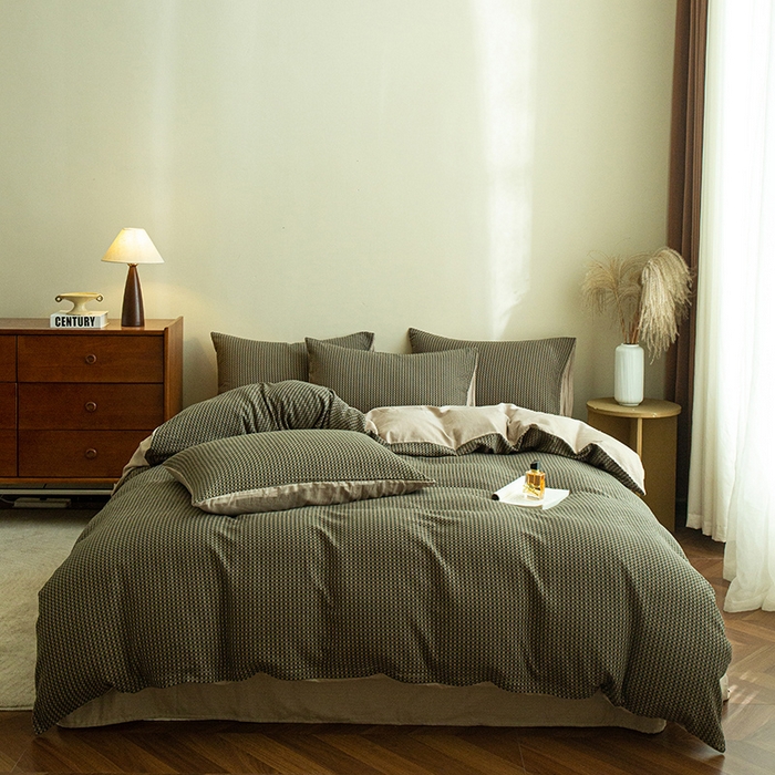 91家纺网 家纺一手货源 找家纺 2025新款A类全棉三层纱四件套 咖小格