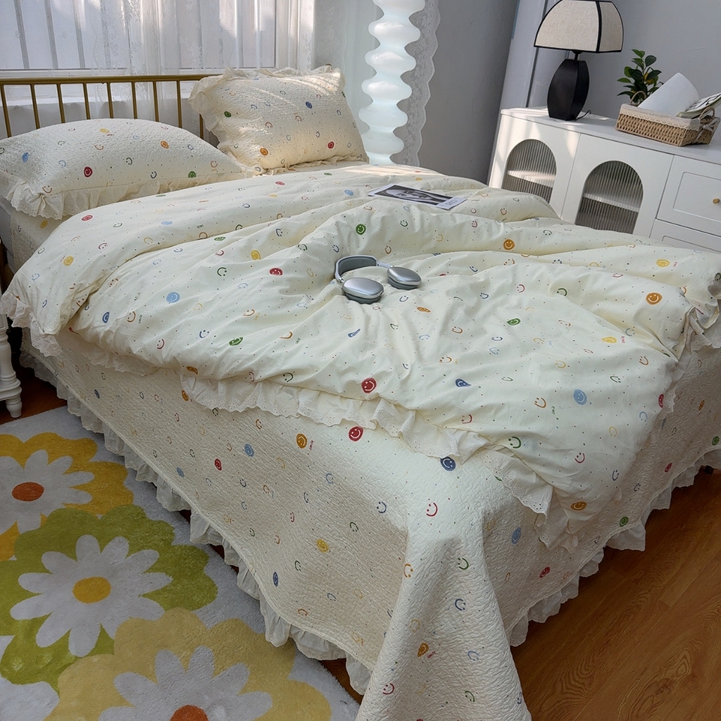 91家纺网 家纺一手货源 找家纺 暖居 2025春夏款高温砂洗棉花床盖三件套被套四件套同款纯棉夏被空调被四季爱心笑脸