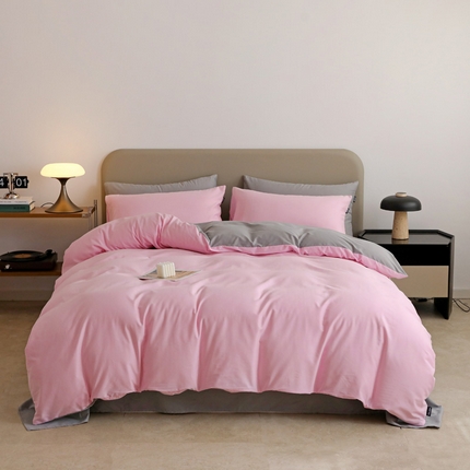 91家纺网 家纺一手货源 找家纺 2025年纯色双拼60支纯棉被套 白桃粉+浅灰