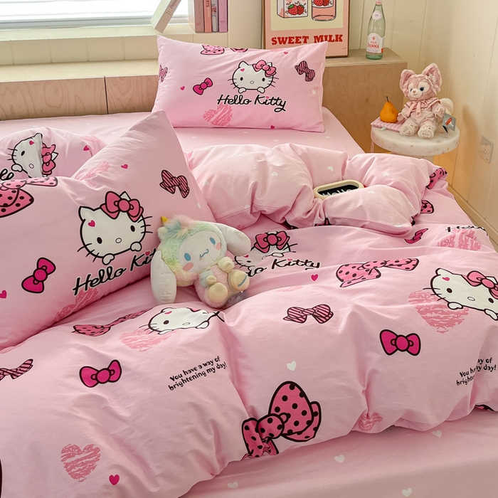 91家纺网 家纺一手货源 找家纺 博雅 2025新款三丽鸥卡通全棉印花小版四件套 爱心蝴蝶KT