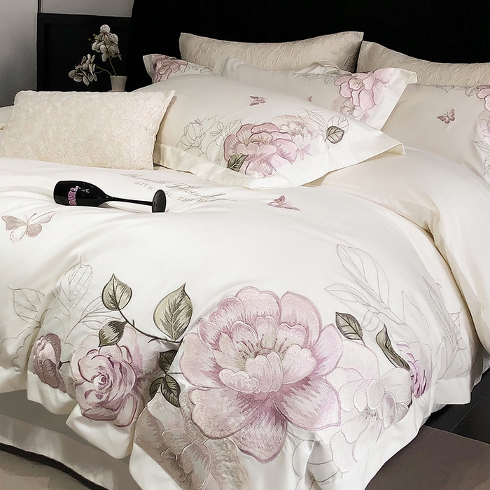 91家纺网 家纺一手货源 找家纺 2025新款全棉50s绣花刺绣款四件套 花拾-白