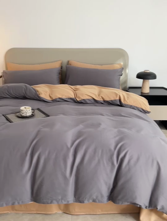 91家纺网 家纺一手货源 找家纺 2025年纯色双拼60支纯棉被套 深灰+卡其