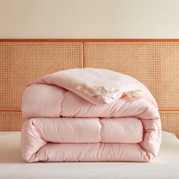 91家纺网 家纺一手货源 找家纺 易睡 2025新款提花大豆被 粉色