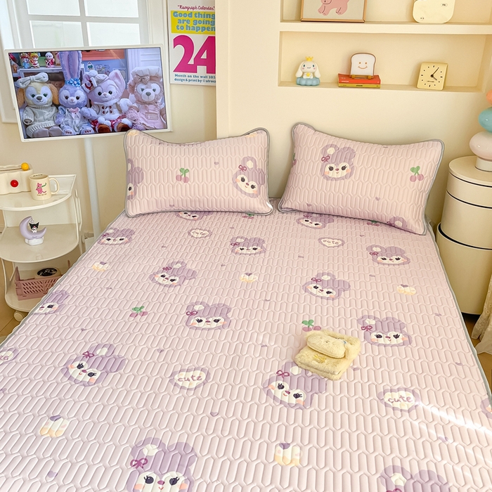 91家纺网 家纺一手货源 找家纺 川悦生活 2025新款小阪凉感丝印花凉席 软绵兔酱