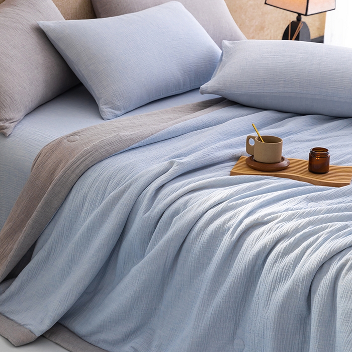 91家纺网 家纺一手货源 找家纺 吾诺 2025 纯色全棉泡泡双层纱夏被大豆夏被子被芯夏被四件套夏凉被空调被 烟灰兰