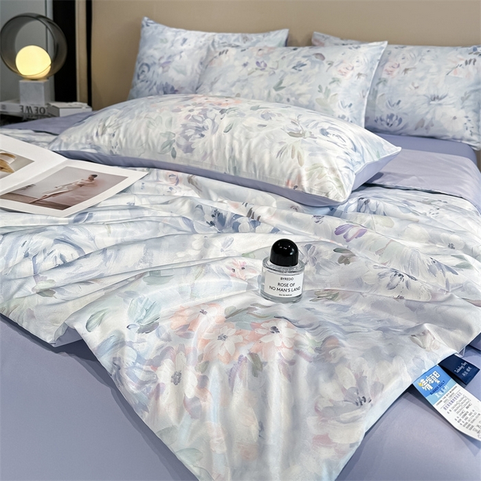91家纺网 家纺一手货源 找家纺 笙意家纺  2025新款水洗真丝数码印花暗盒款夏被 玫丽盛宴
