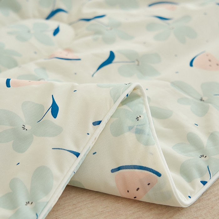 91家纺网 家纺一手货源 找家纺 畅销被业 2025新款凉感丝卡通系列印花夏被 顶呱呱