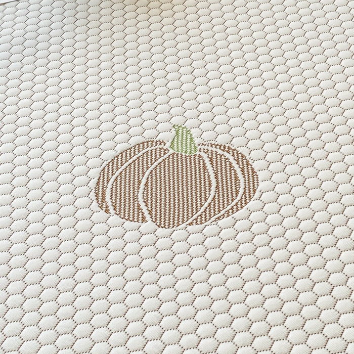 91家纺网 家纺一手货源 找家纺 缦卡琳家纺 2025新款按摩豆豆凉席三件套 小南瓜咖色