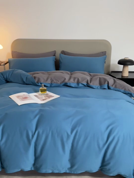 91家纺网 家纺一手货源 找家纺 2025年纯色双拼60支纯棉被套 布鲁蓝+深灰