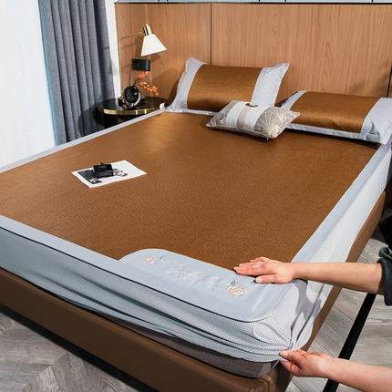 摩妮卡 2025新款刺绣双面冰藤席床笠款三件套 秋香驼