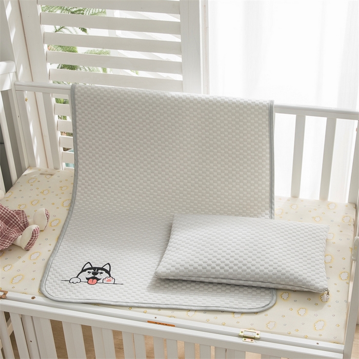 91家纺网 家纺一手货源 找家纺 宅部落 2025新款凉感豆豆儿童卡通凉席 哈士奇-灰