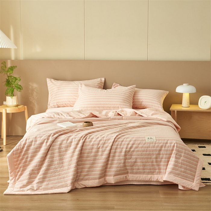 91家纺网 家纺一手货源 找家纺 金鹰 2025新款A类纯棉提花条纹水洗棉大豆全棉夏被空调被四件套 条纹-豆沙