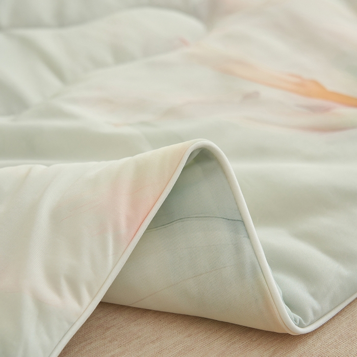 91家纺网 家纺一手货源 找家纺 畅销被业 2025新款凉感丝卡通系列印花夏被 国色天香