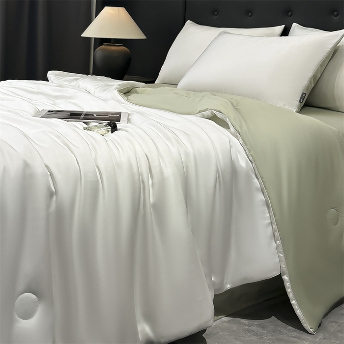 91家纺网 家纺一手货源 找家纺 金鹰 2025新款A类莱赛尔50天丝拼色空调被大豆夏被四件套 珍珠白