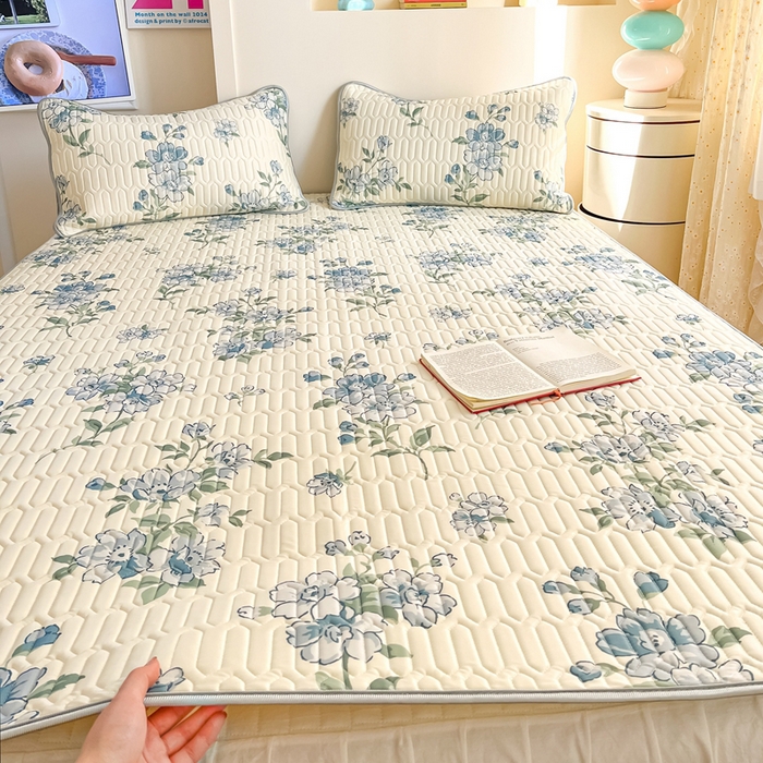 91家纺网 家纺一手货源 找家纺 川悦生活 2025新款小阪凉感丝印花凉席 青花月暮